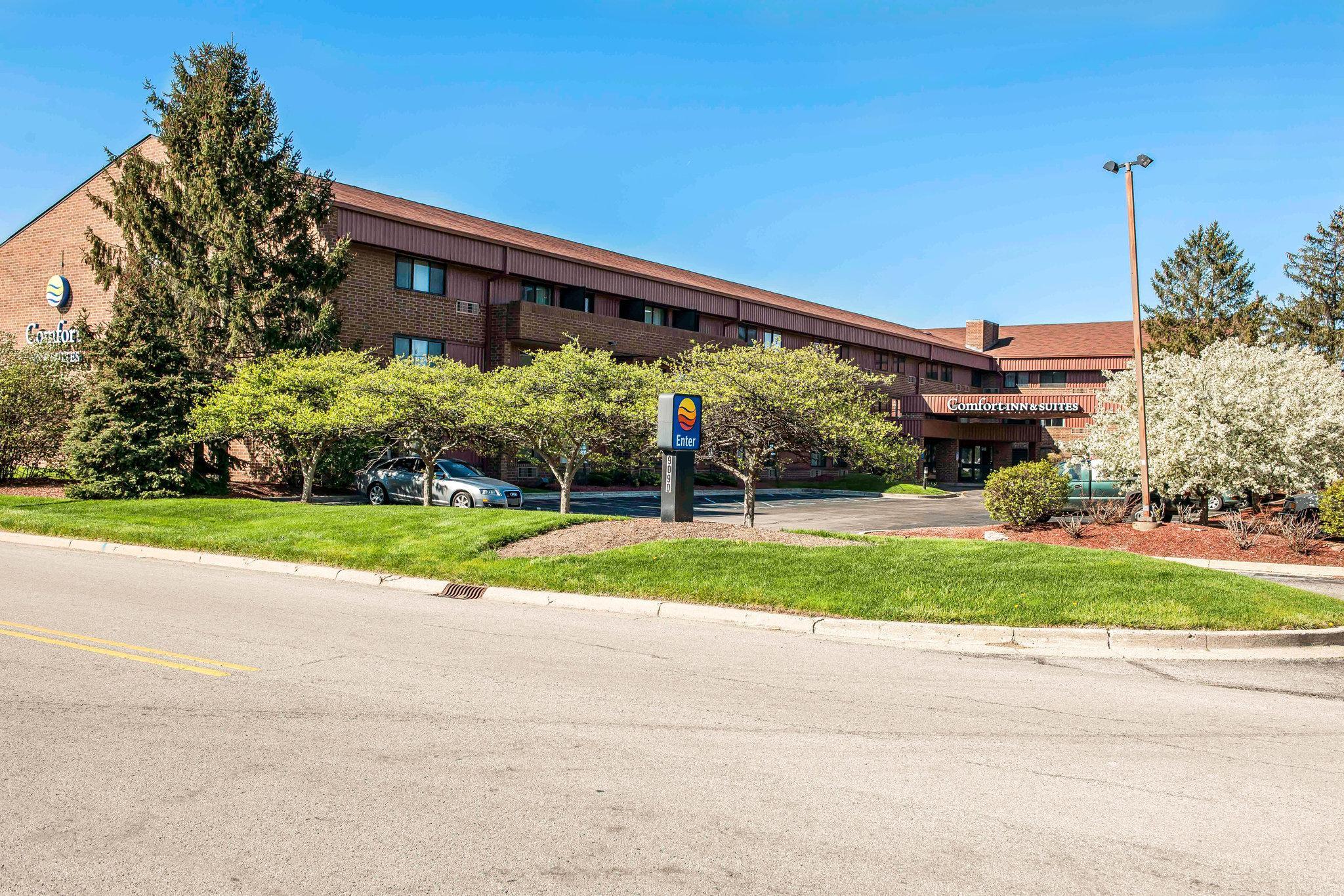 Comfort Inn & Suites North At The Pyramids Indianapolis Extérieur photo